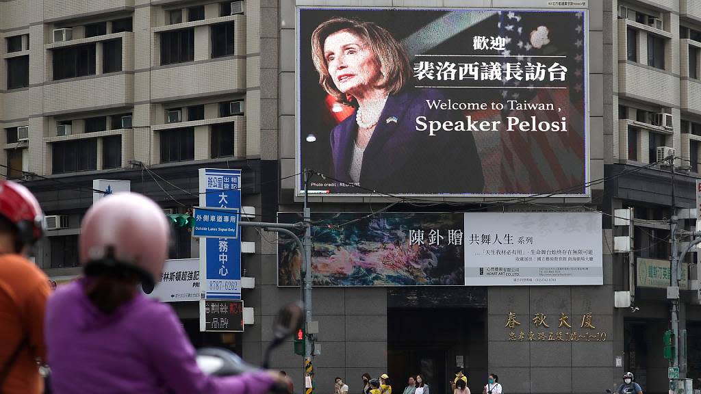 Nancy Pelosi deixa Taiwan rumo à Coreia do Sul